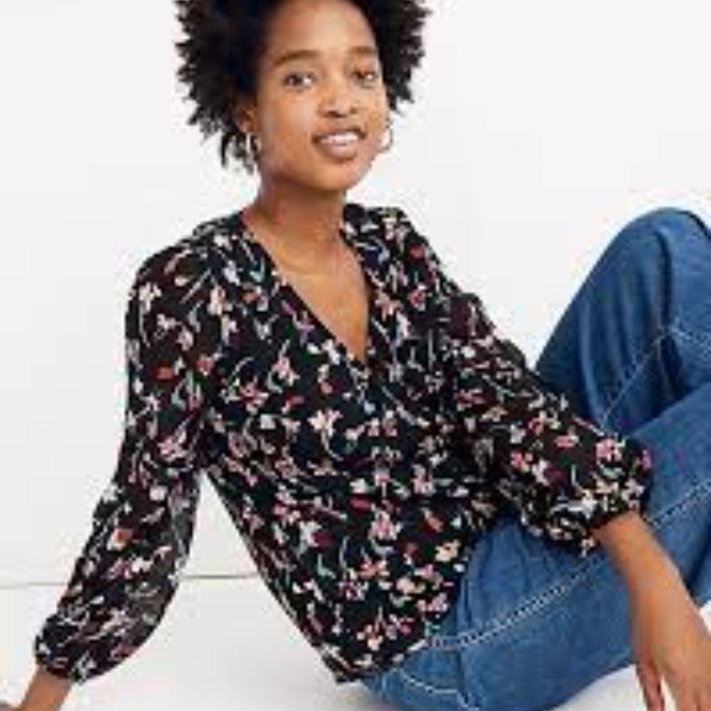 Madewell shirred-sleeve v-neck top in drifting flowers, x-small, EUC